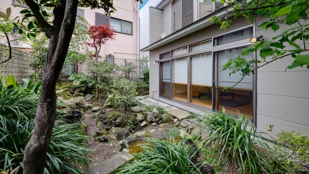Garden - Shinjuku Garden House (Tokyo)