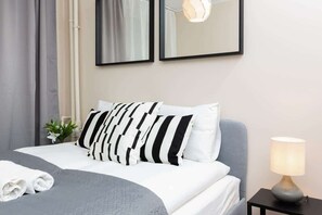 1 bedroom, WiFi, bed sheets