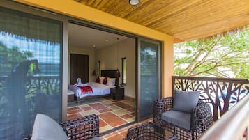 エクスクルーシブ ヴィラ 3 ベッドルーム | バルコニー