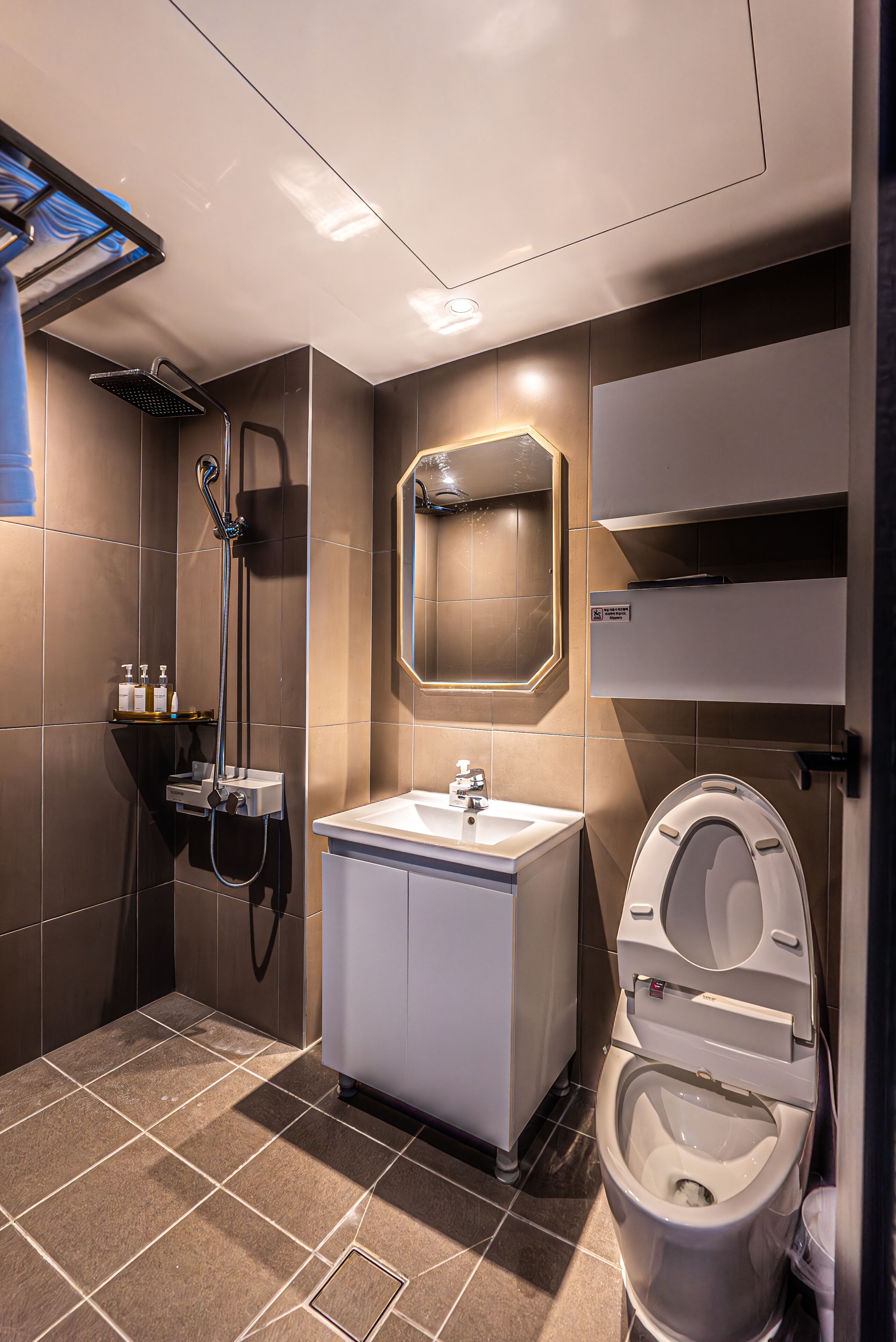 premium double room | premium bedding, down duvets, memory-foam beds, in-room safe