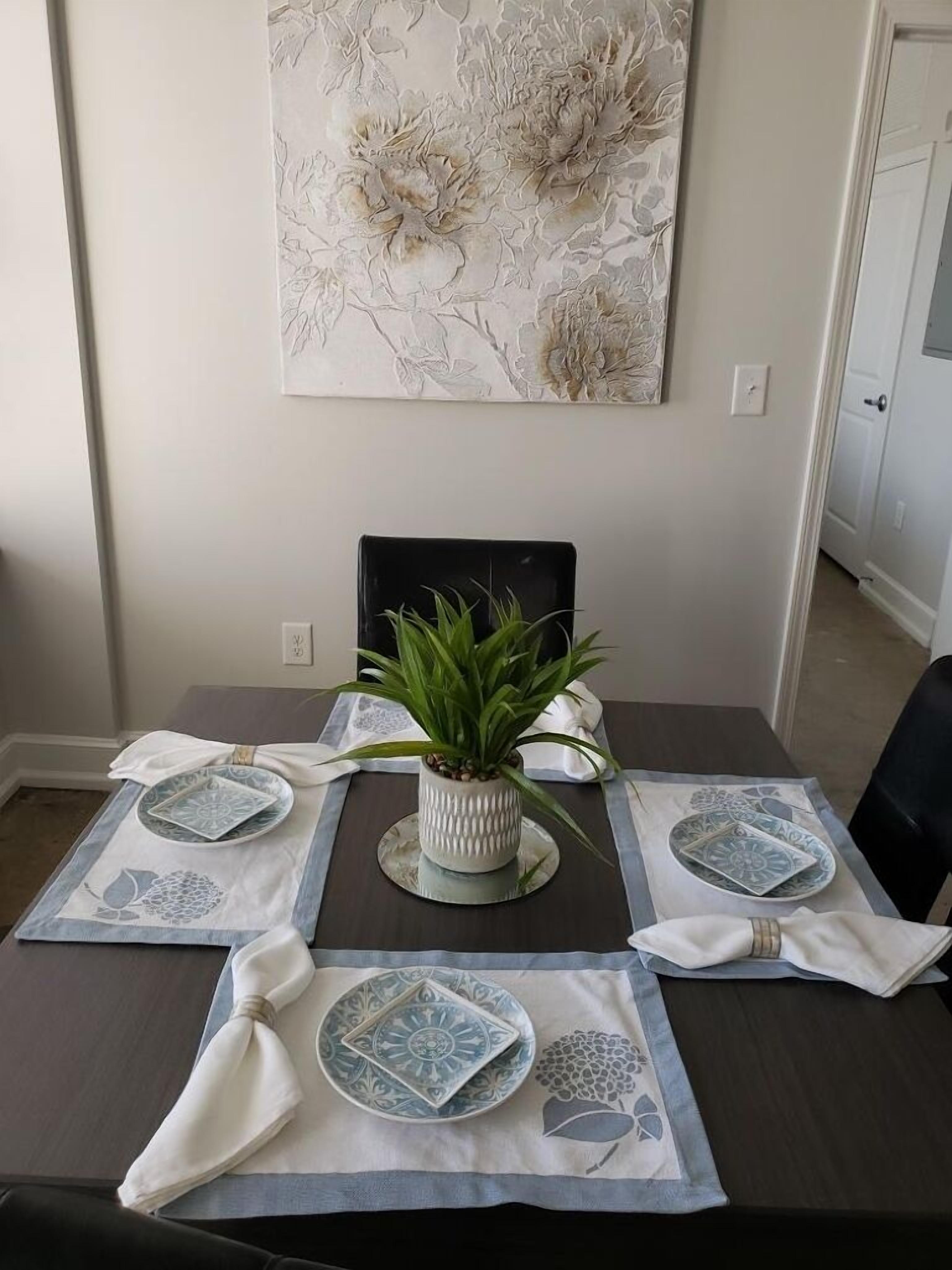 Apartment, 1 Bedroom | In-room dining