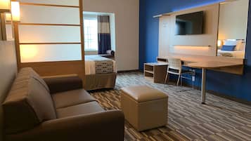 Suite estudio, 1 cama Queen size, para no fumadores | Escritorio, tabla de planchar con plancha, wifi gratis y ropa de cama