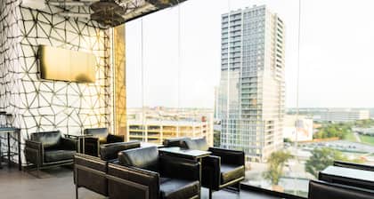 Tru by Hilton Dallas Downtown Market Center