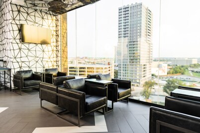 Tru by Hilton Dallas Downtown Market Center