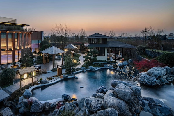 Exterior - Ocean Spring Resort Chengdu - MGallery Collection (Chengdu)