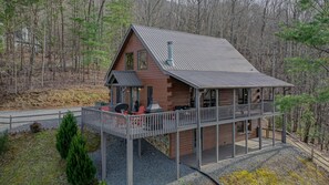 Cabin, 4 Bedrooms | Exterior