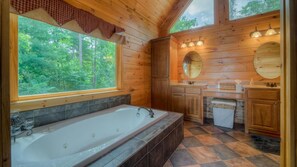 Cabin, 3 Bedrooms | Bathroom