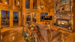 Cabin, 3 Bedrooms | Living room