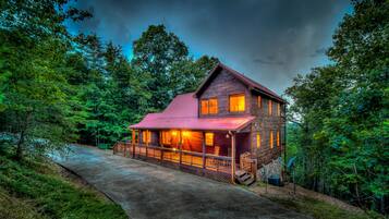 Cabin, 3 Bedrooms | Exterior