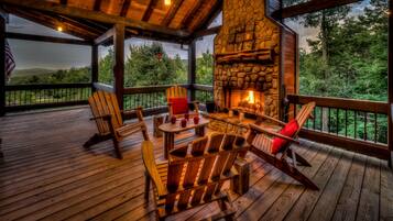 Cabin, 3 Bedrooms | Balcony