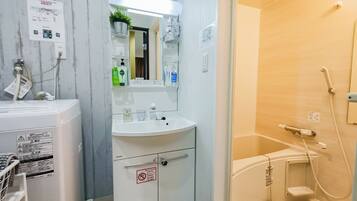 Casa familiar, varias camas, para no fumadores, cocina (102) | Baño | Tina y regadera independientes y regadera con hidromasaje