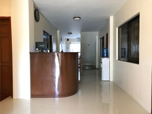 Reception - Guest Hotel (Pili)