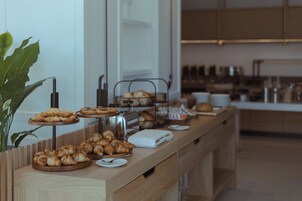 Desayuno buffet incluido todos los días