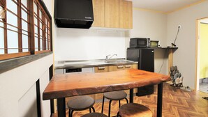 Nhà (Private Vacation Home) | Bếp nhỏ riêng