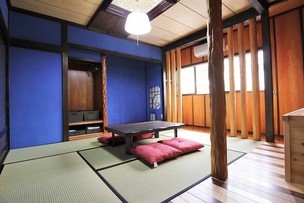 Casa (Private Vacation Home) | Sala de estar | Televisión de pantalla plana 