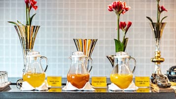 Desayuno buffet diario (KRW 24200 por persona)