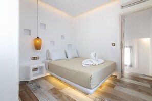 2 bedrooms, in-room safe, iron/ironing board, WiFi - Black Villa - Naxian Sunset Villas complex - Private Pool (Naxos)