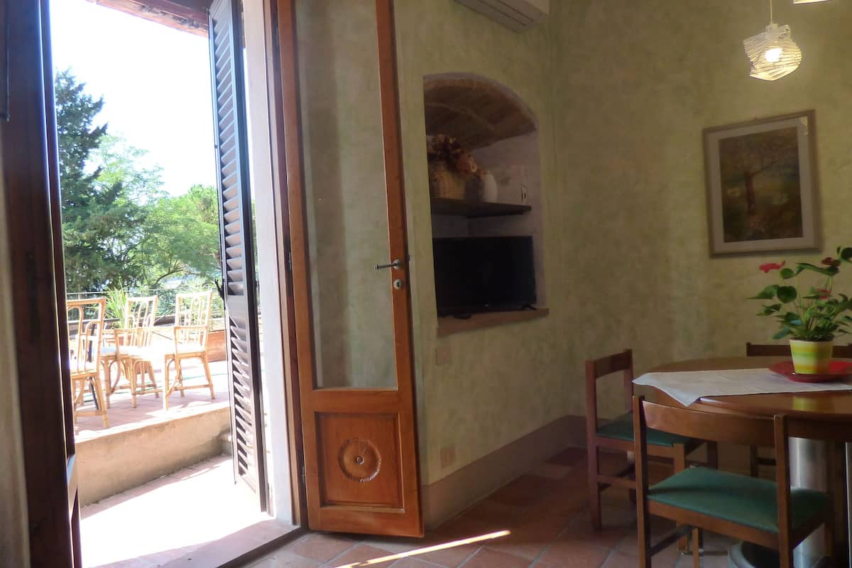 Comfort Apartment, 1 Bedroom (Le Viole) | In-room dining