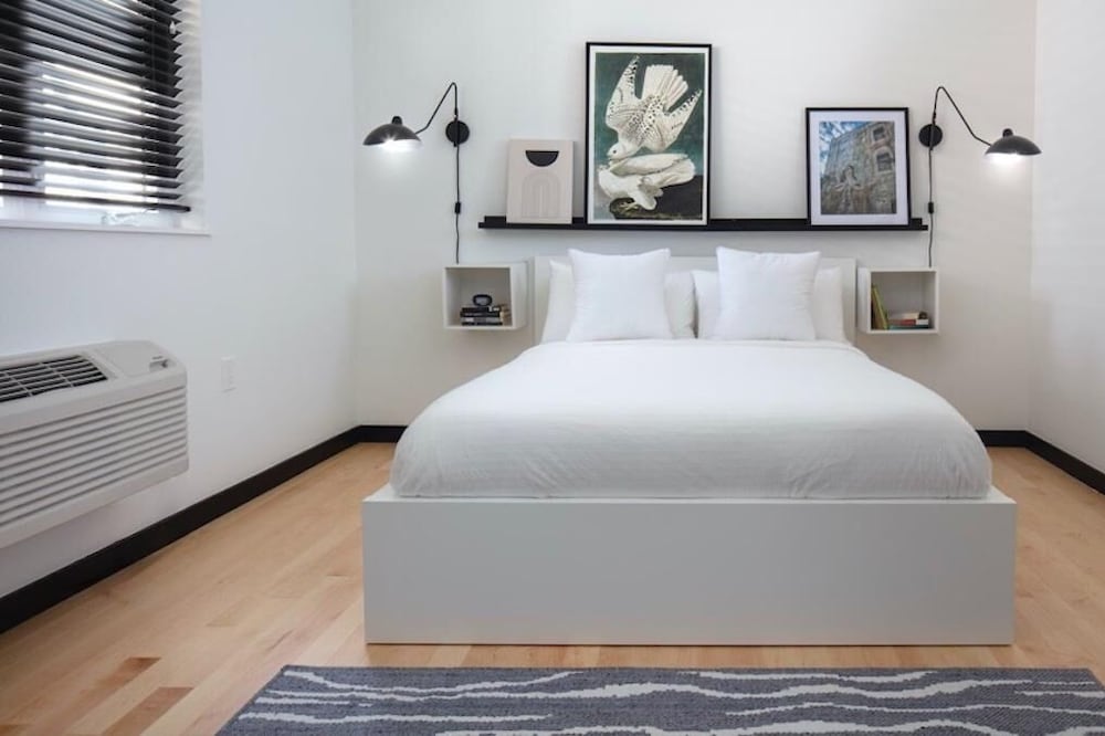This apartment is a 1 bedroom(s), 1 bathrooms, located in Philadelphia, PA.
