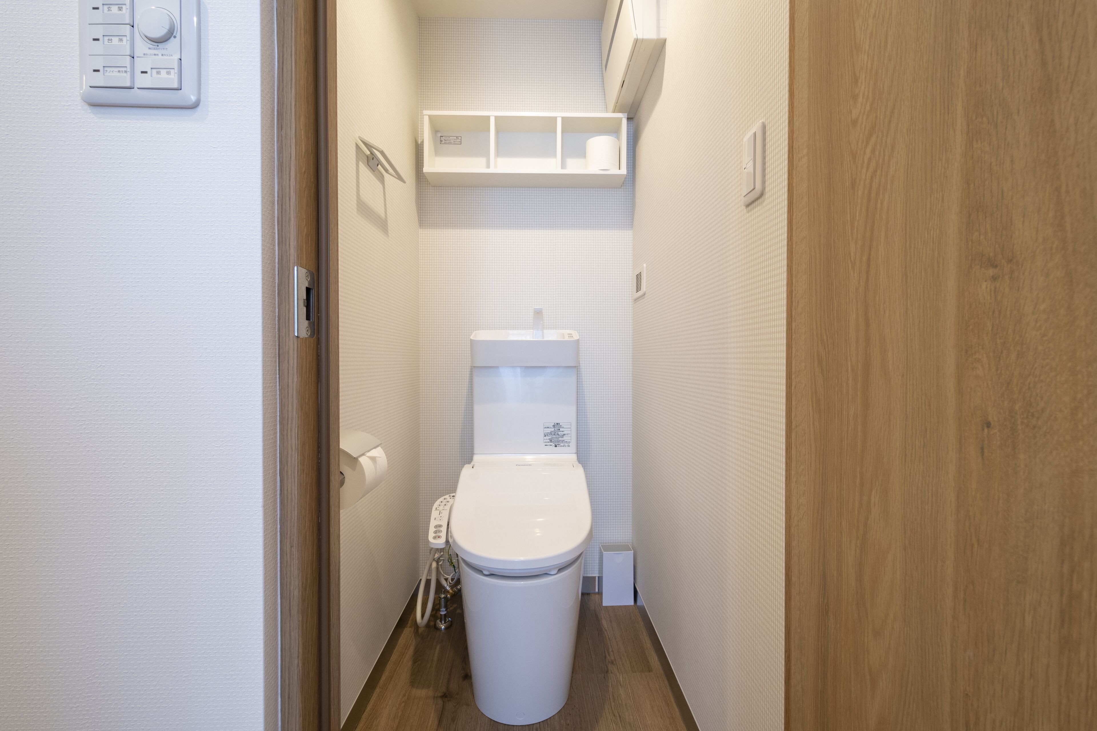 separate bathtub and shower, free toiletries, hair dryer, slippers