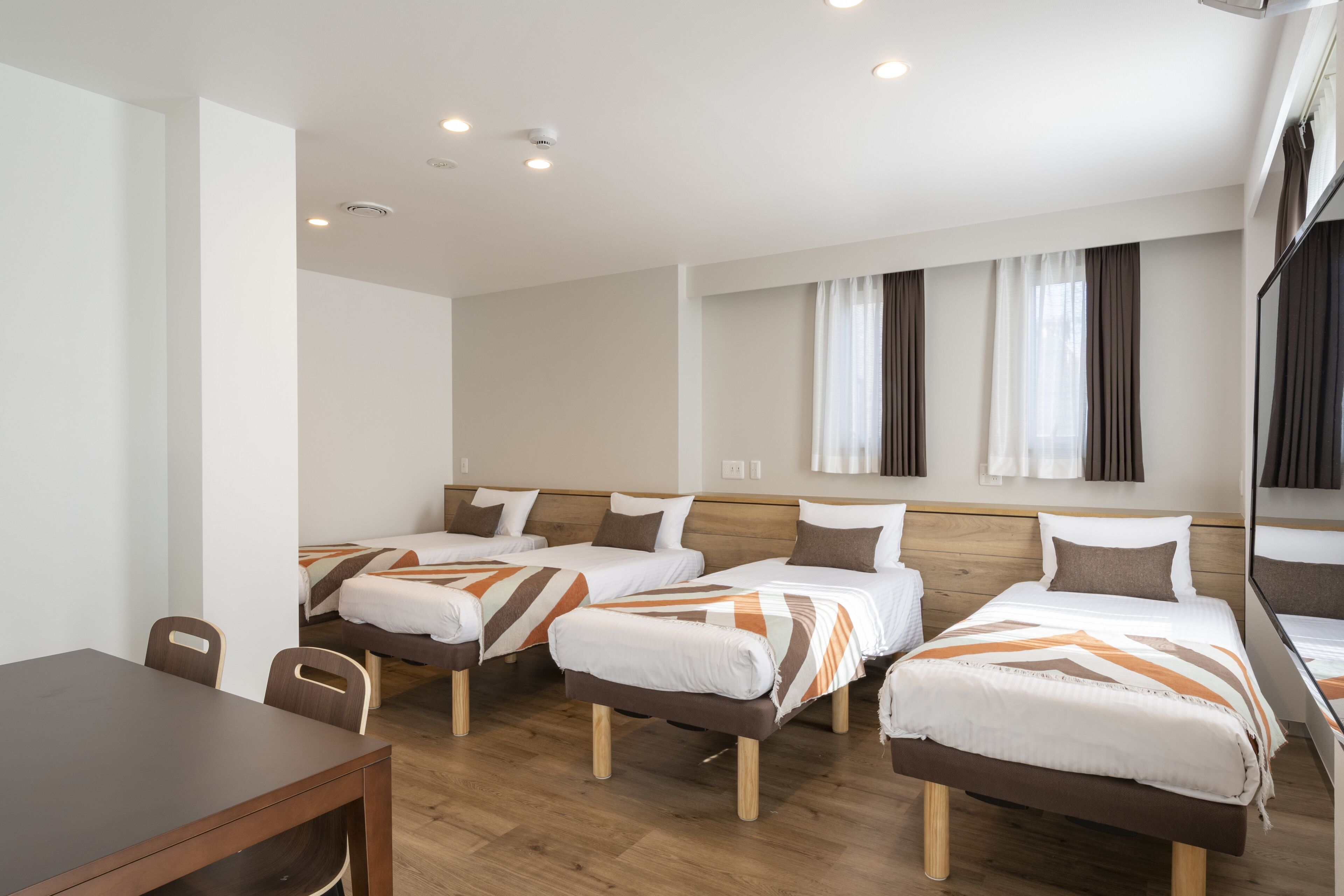 superior quadruple room | in-room dining