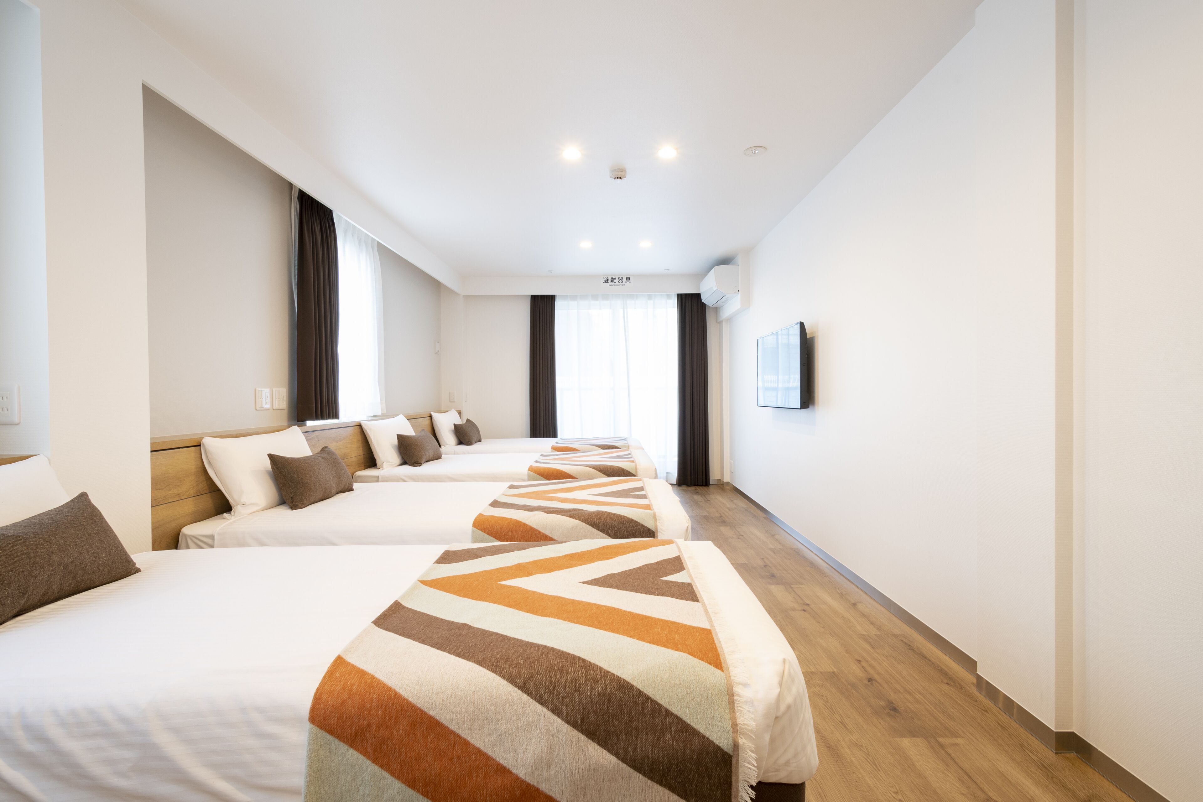 deluxe quadruple room | desk, laptop workspace, soundproofing, free wifi