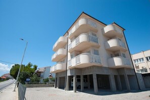 Residents enjoy balconies with outdoor space.