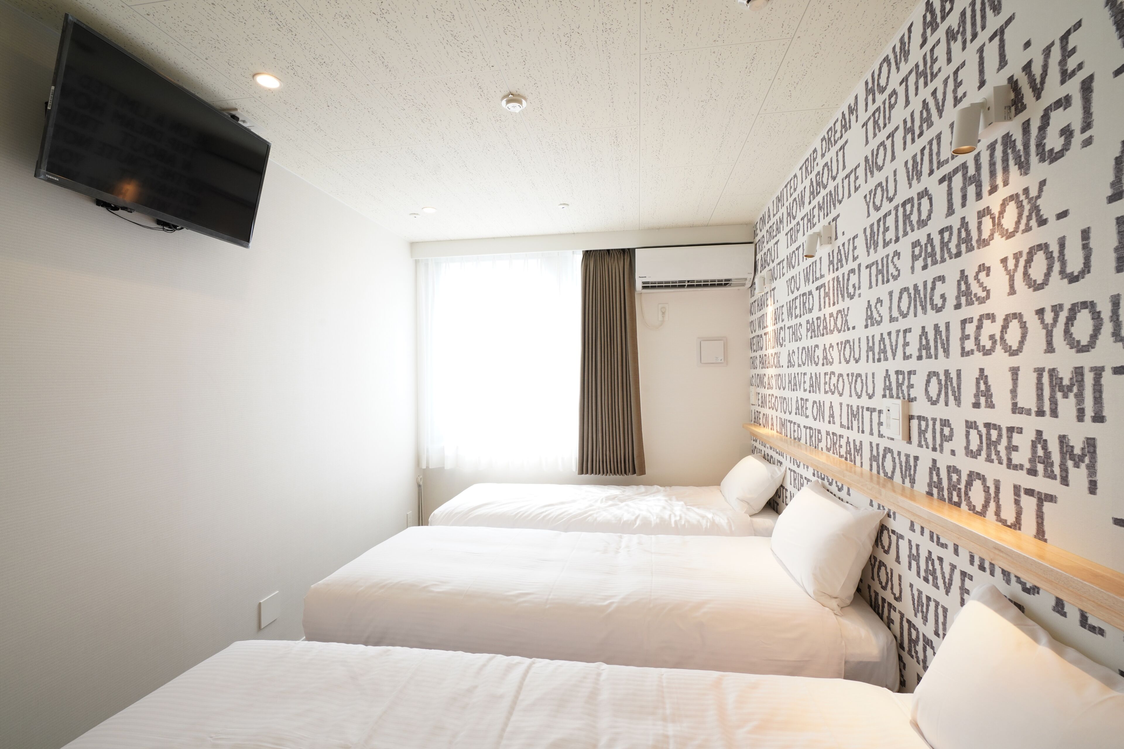 standard triple room | desk, laptop workspace, iron/ironing board, free wifi