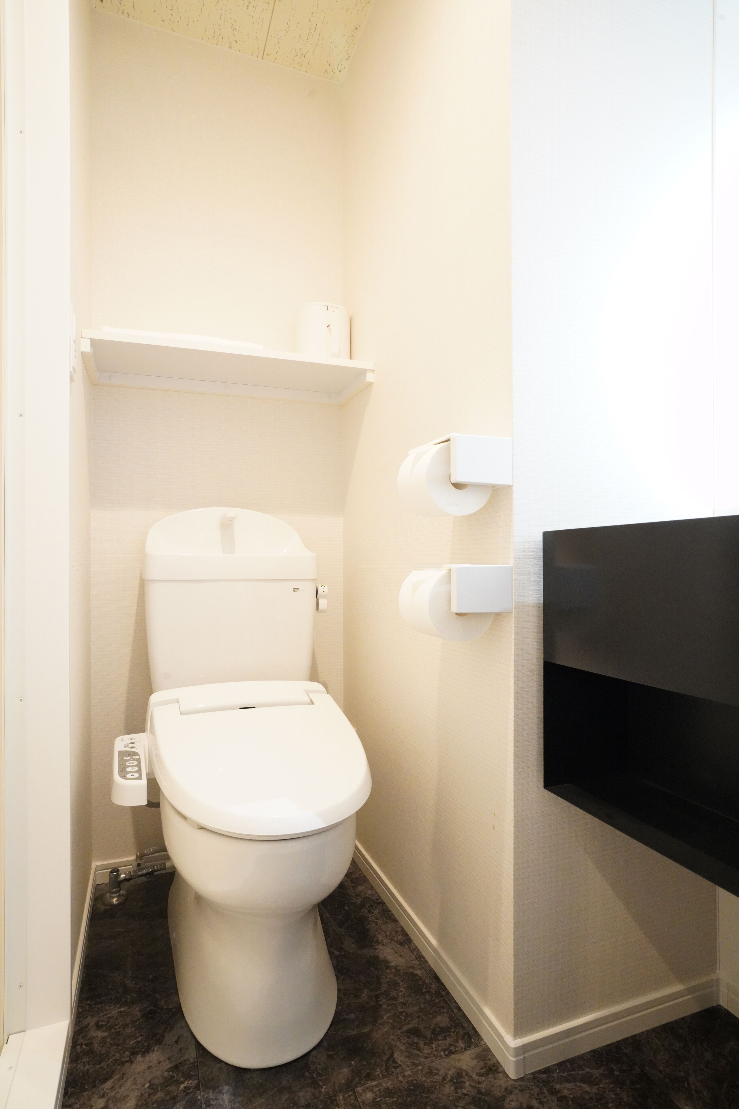 standard triple room | bathroom | hair dryer, bathrobes, slippers, bidet