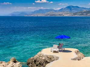 Am Strand, weißer Sandstrand