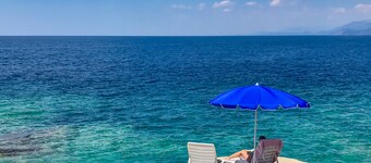 Open Sea Luxury Apartments