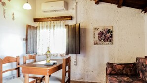 Unclassified image, 4 of 24, button - Serene Apartment in Askos With Balcony (Zakynthos)