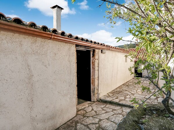 Exterior - Charming Holiday Home in Askos Near Blue Caves (Zakynthos)