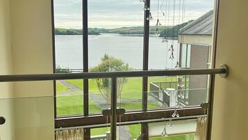 3 bedrooms, iron/ironing board, bed sheets