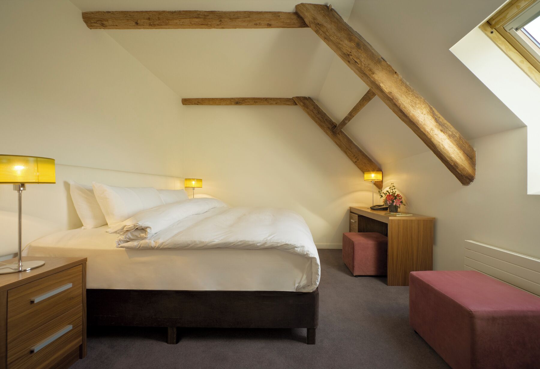 Casa, 2 habitaciones, 2 baños | 6 habitaciones, tabla de planchar con plancha y ropa de cama 