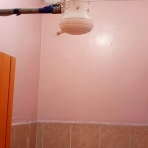 Dusche im Bad