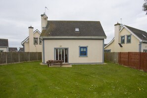 House, 3 Bedrooms, Fireplace, Sea Facing | Exterior - Willow Grove Holiday Cottages (Rosslare)