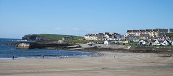 Spanish Cove Holiday Home Sleeps 5