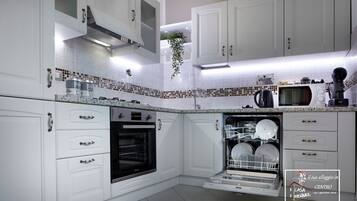 Fridge, microwave, oven, stovetop