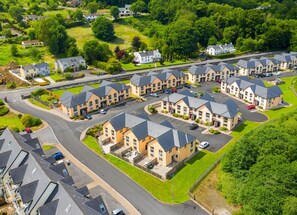 Exterior - Lakeside Holiday Homes (Killaloe)