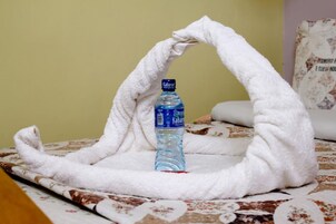 Deluxe Room | Desk, free WiFi, bed sheets