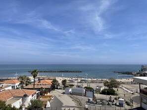 Uitzicht op strand/zee