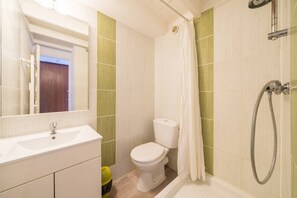Bathroom - APPARTEMENT AVEC TRES BELLE VUE MER (LE CAP D AGDE)