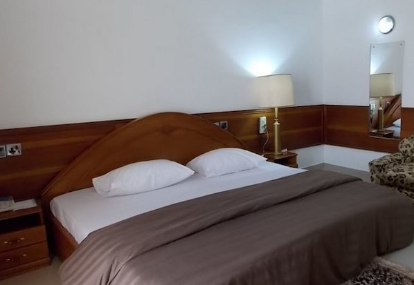 Business-Suite | Kostenloses WLAN, Bettwäsche