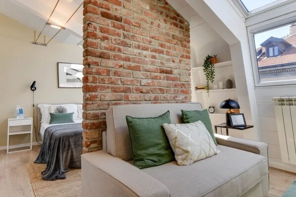 1 chambre, fer et planche à repasser, accès au Wi-Fi (inclus)
