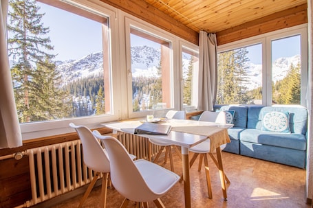 Apartment | Mountain view