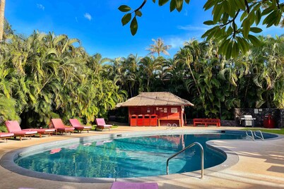 Aina Nalu D202 2 Bedroom Condo by Redawning