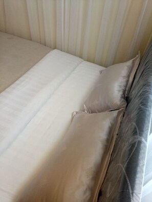 Single Room | Desk, free WiFi, bed sheets - Hotel Joska (Nakuru)