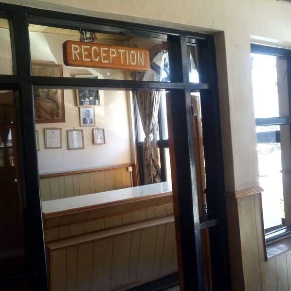 Desayuno continental gratuito y diario