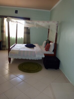 Phòng đơn | Bàn, truy cập Internet không dây miễn phí, bộ trải giường